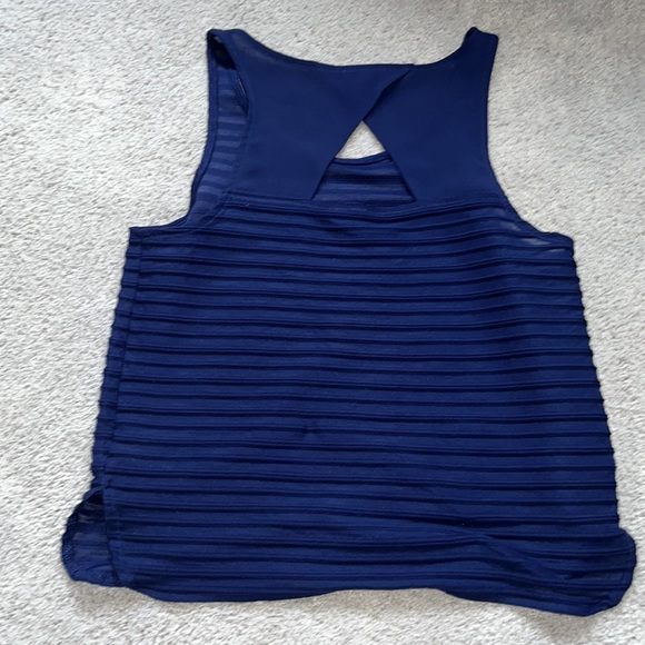 Cute express size extra small versatile shirt - Picture 2 of 3